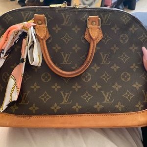 Vintage Louis Vuitton Alma MM